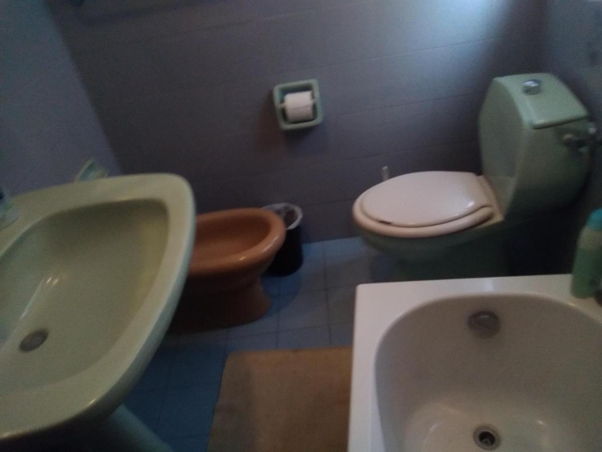 Room In Guest Room - Single Room With Shared Bathroom Taormina Eksteriør billede